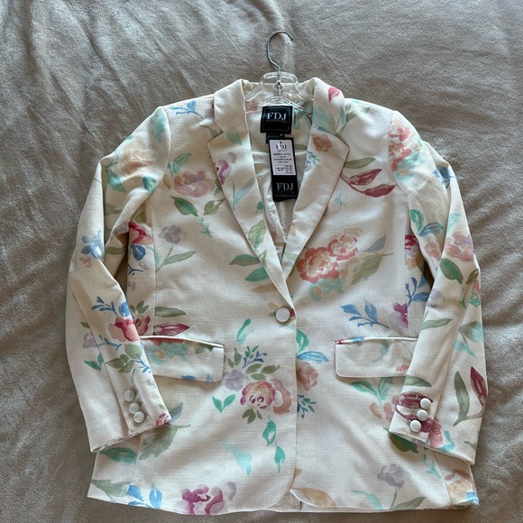 FDJ Floral Cream Blazer - Picture 8 of 9